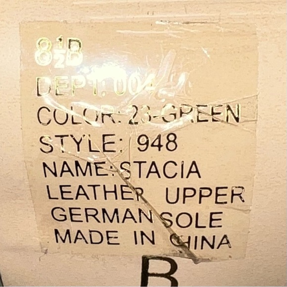 Bakers Green Stacia Pointed Toe Heels - Picture 11 of 11